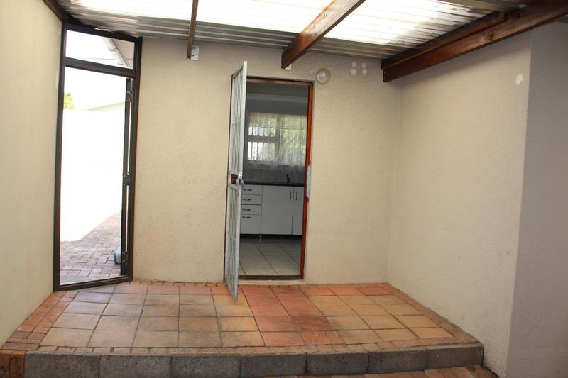 5 Bedroom Property for Sale in Churchill Estate Western Cape